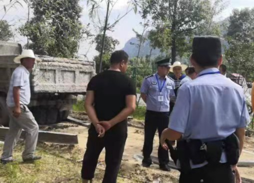 【石牛寨派出所】恶意阻工，2人被行政拘留，1人被训诫！