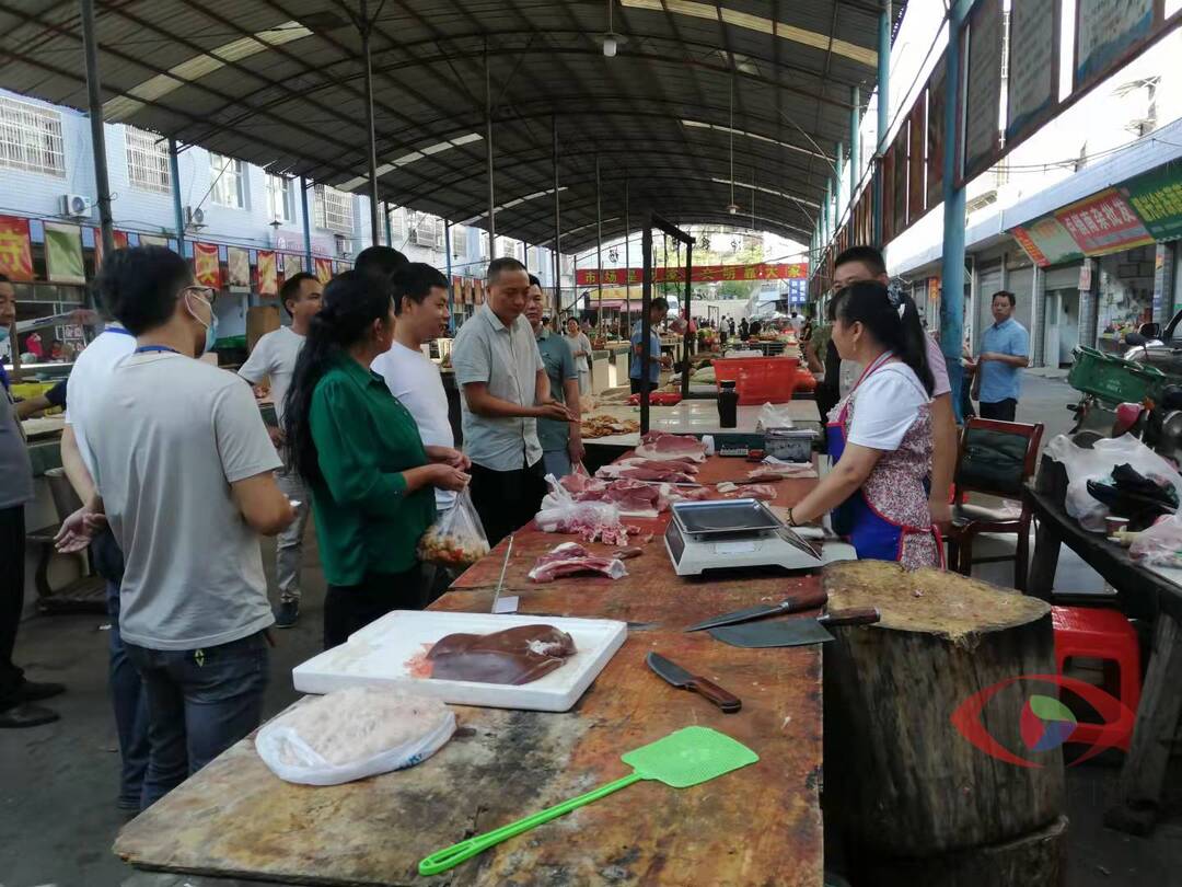 守护舌尖上的安全——加义镇开展“白板肉”专项整治行动