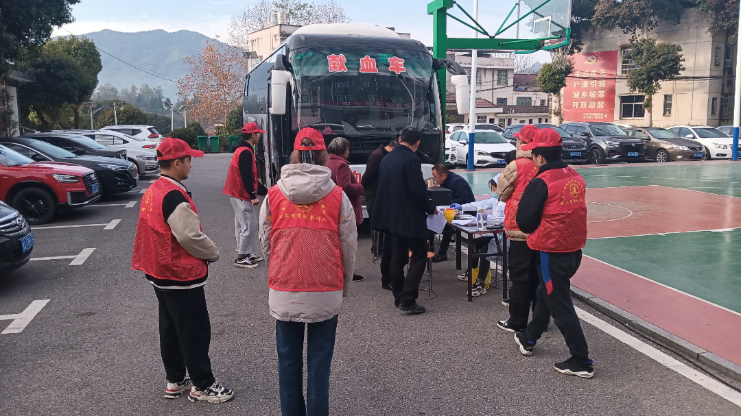 热血传递温暖，岑川镇开展无偿献血活动