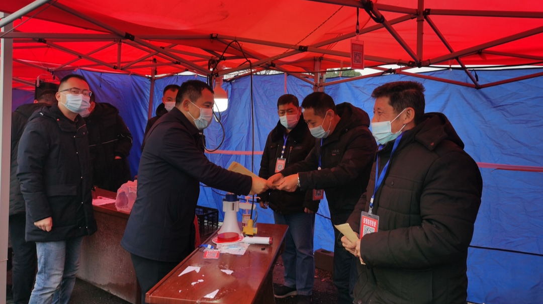 节前送关怀，岁寒情更深——龙门镇慰问坚守一线工作人员
