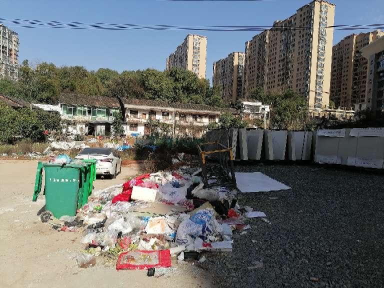 牛车湾安置区居住环境差