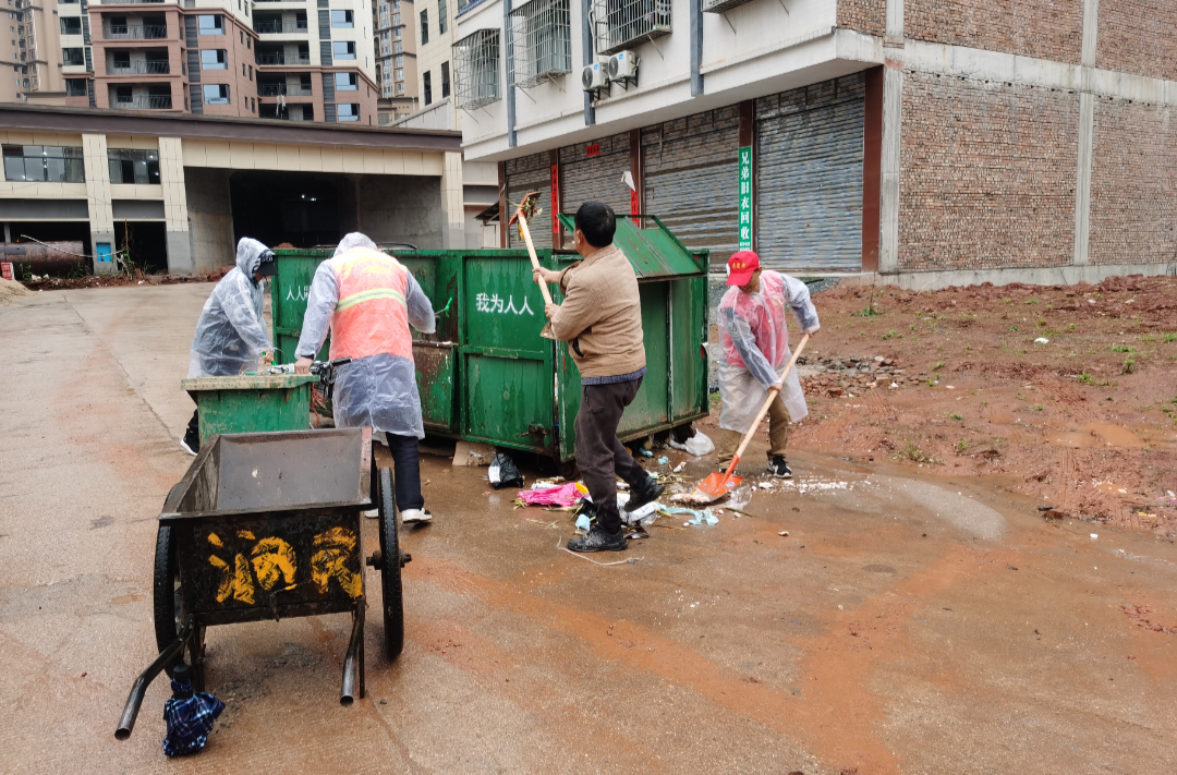 天岳街道：掀起爱国卫生运动高潮