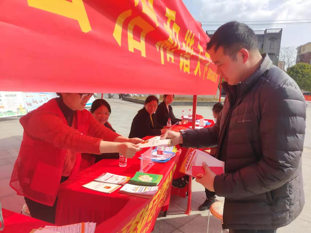 一株也不能种！禁种铲毒我们在行动！