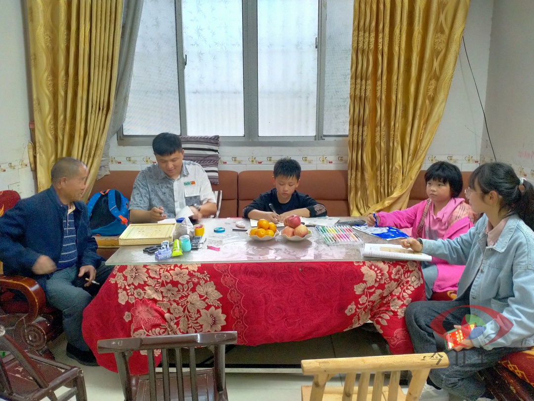 “利剑”出鞘护成长  阳光雨露润少年  南江镇五角村开展全员家访活动