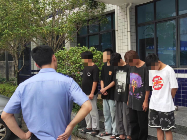 石牛寨镇：烈日炎炎日常巡查，成功劝离戏水少年