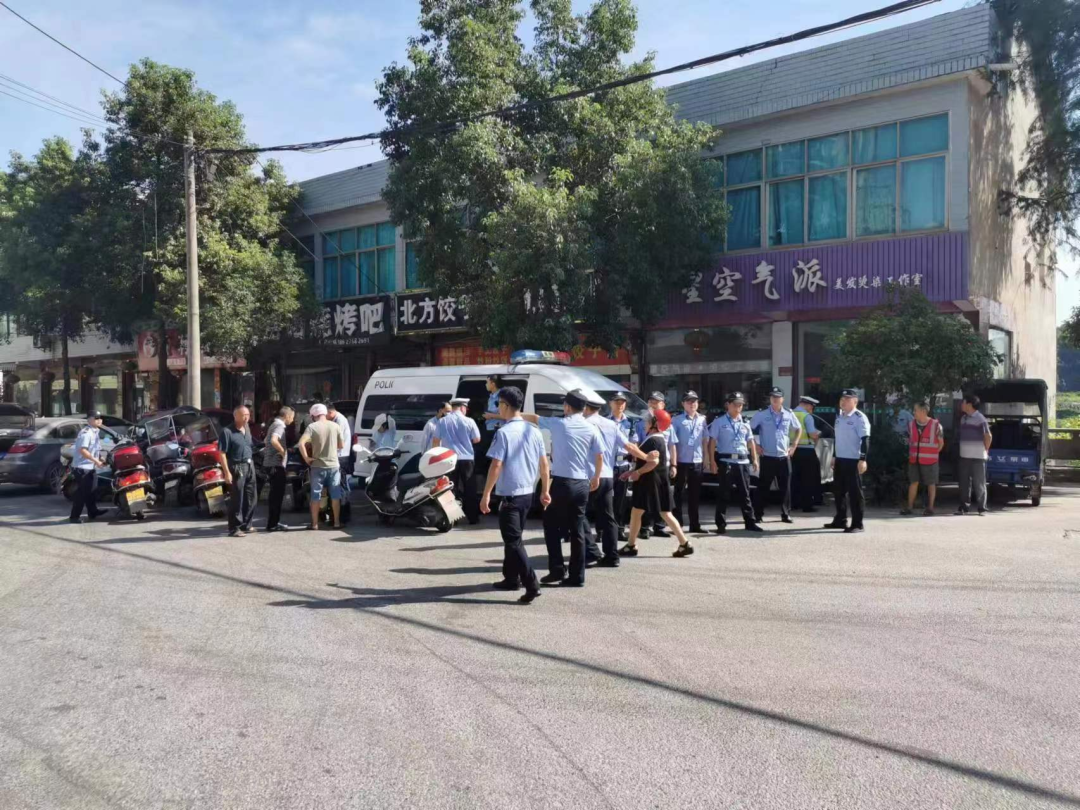 浯口镇：开展交通问题顽瘴痼疾“百日攻坚”联合执法行动