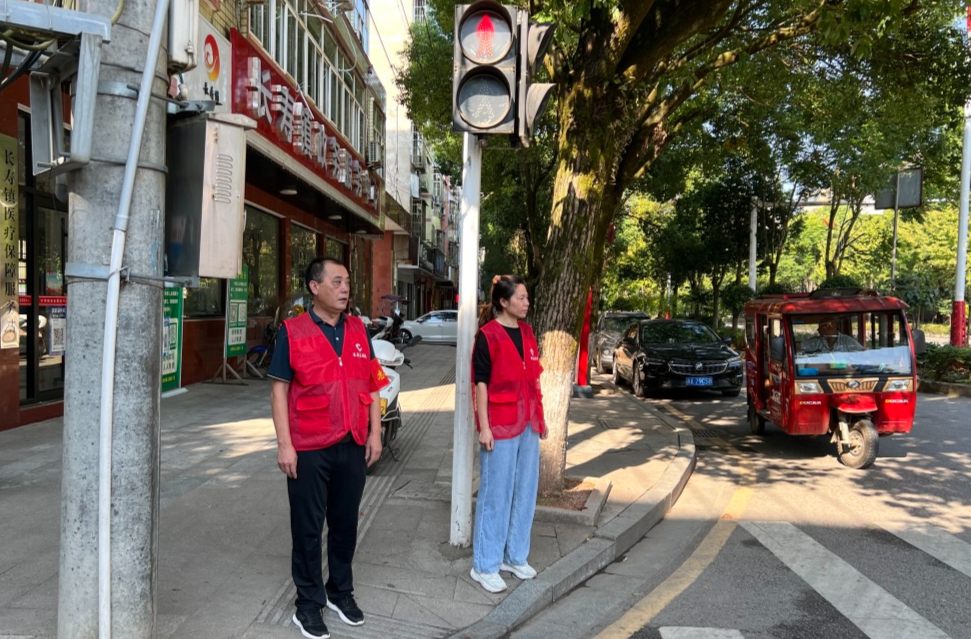 长寿镇：干部带头，全民参与/共创文明城镇