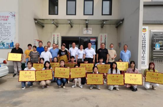 梅仙镇花坪社区党支部：播撒“爱乡”种子，培育“振兴”之苗