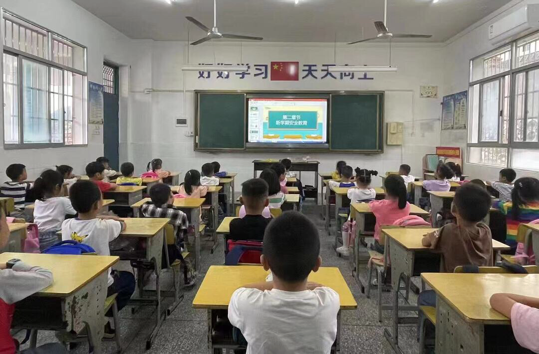 福寿山镇：护航开学季，共筑安全网