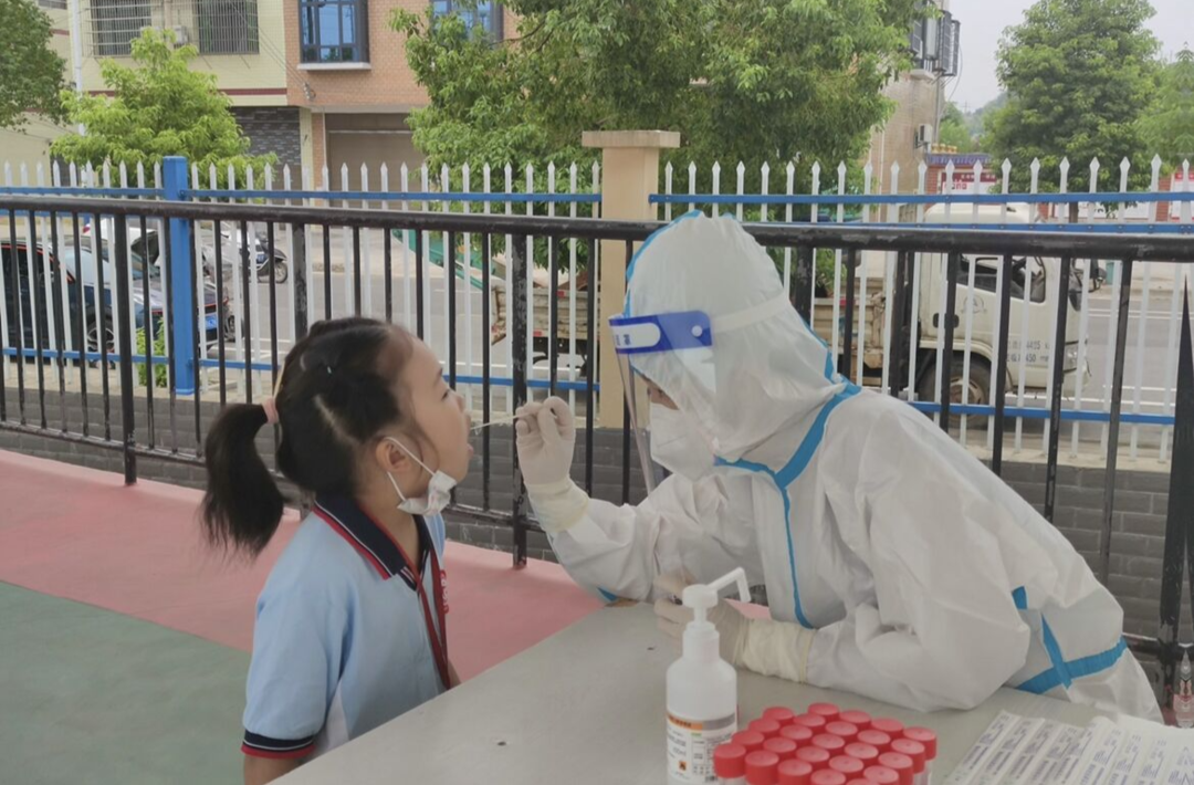 长寿镇有序开展开学师生全员核酸检测