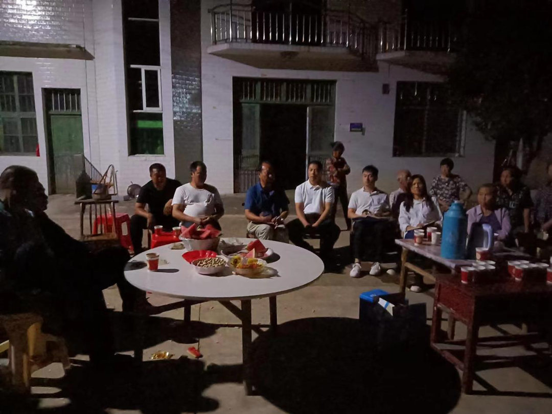 喜迎二十大丨长寿镇：群众夜会到屋场，齐聚民心促振兴