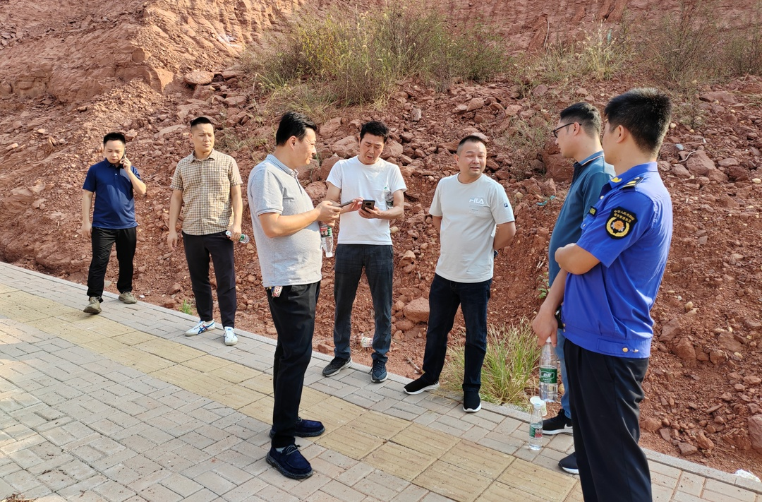 天岳街道：“利剑”再出鞘  工地扬尘污染整治成效初显