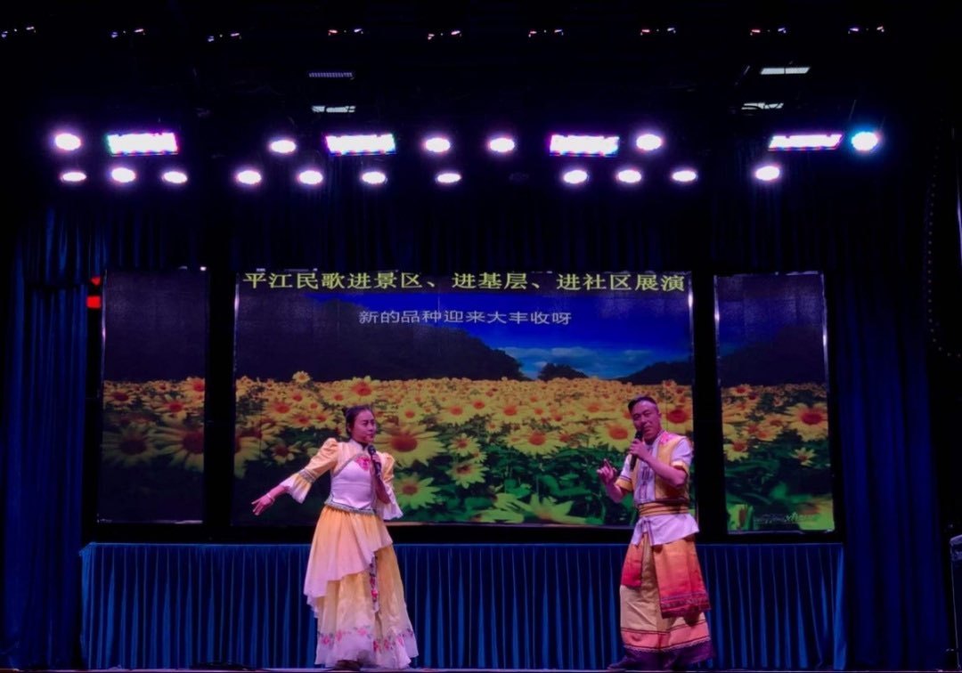 梅仙镇：声声戏曲悦民心，文明实践促振兴