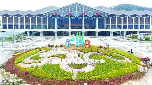 首届湖南旅游发展大会19日开幕：办一次会 兴一座城