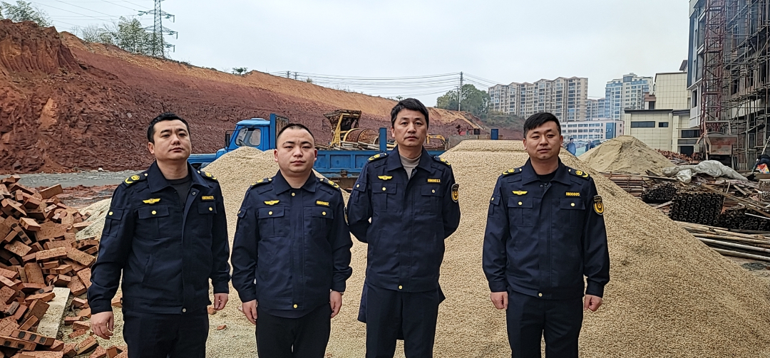 天岳街道：改善街道环境面貌，共创文明卫生城市