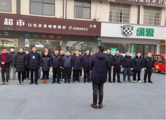 天岳街道：全力打响人居环境卫生整治攻坚战