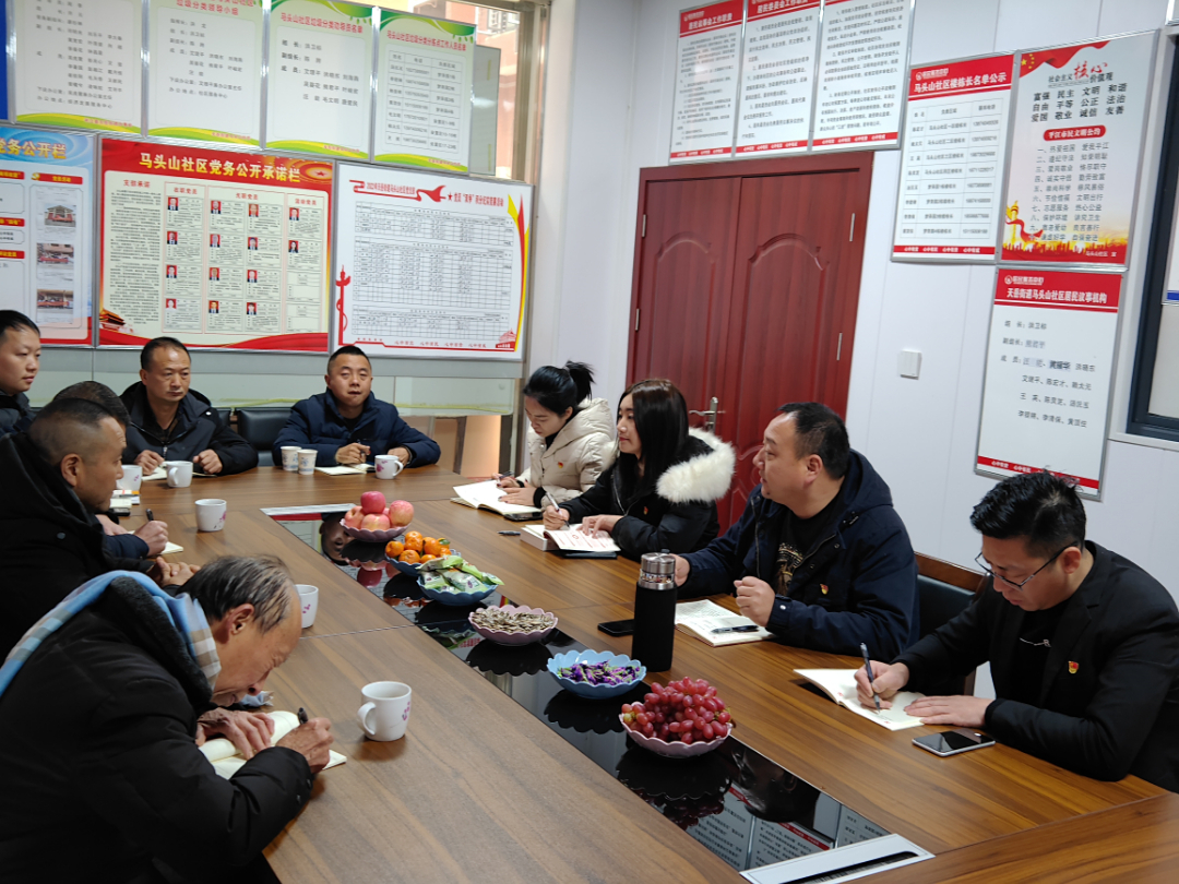 天岳街道：党建主题月月新 党员活动月月行