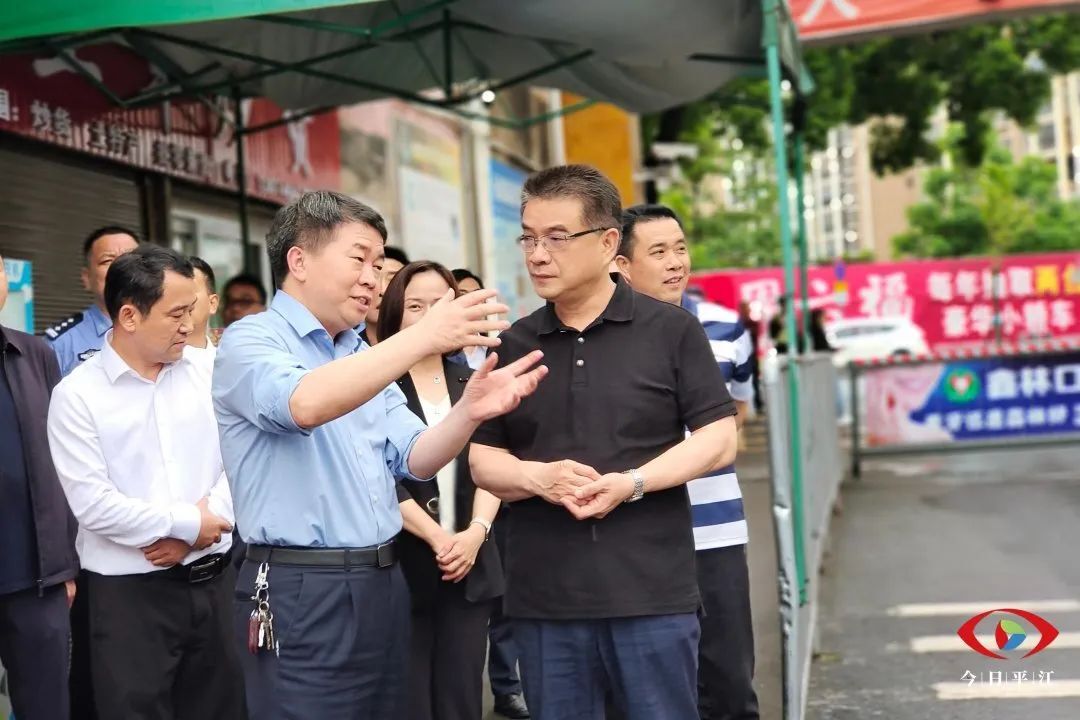 抓细节、破难点、促提升！李勇督导创建全国文明城市工作