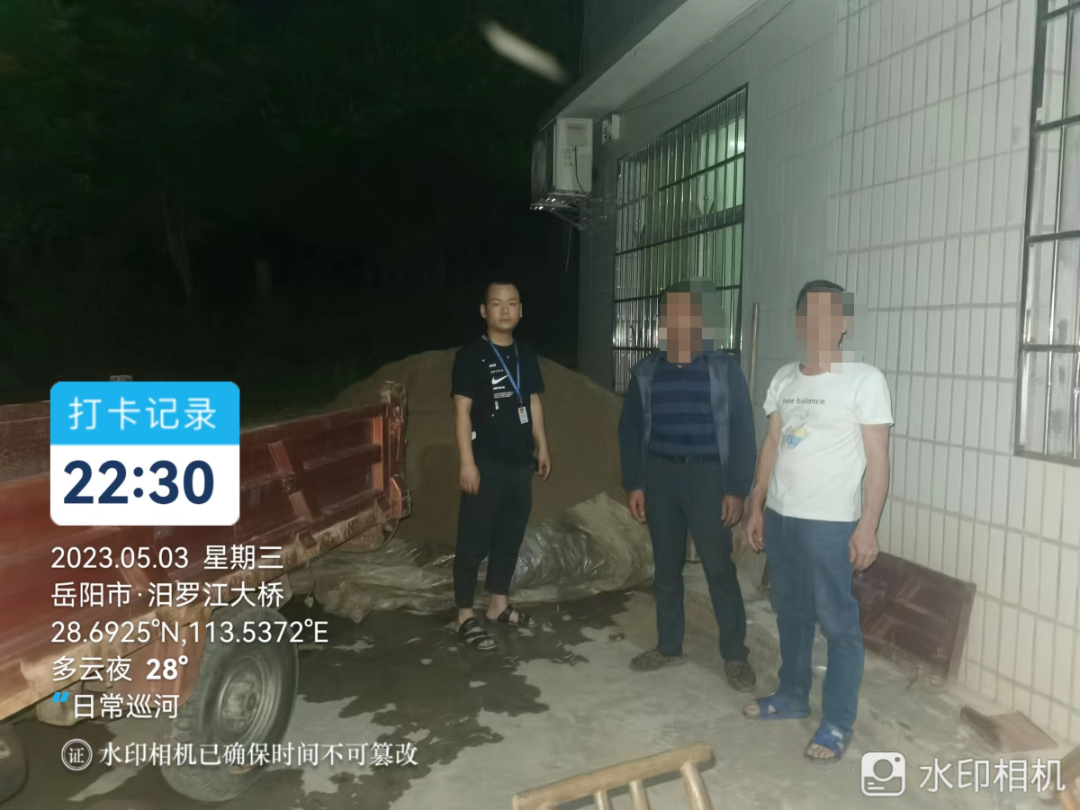 汉昌街道：  绝不手软 坚决打击一切非法采砂行为