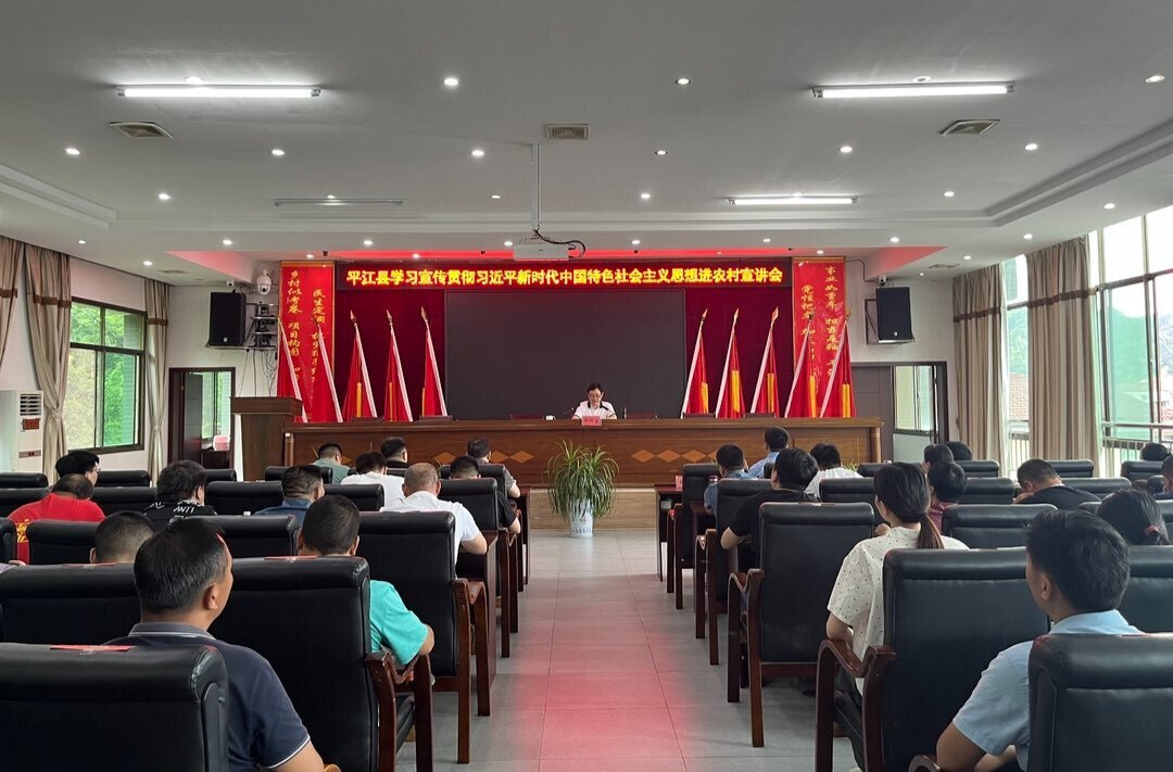学习新思想，劲吹文明风——余坪镇开展“两进两提升”志愿宣讲活动
