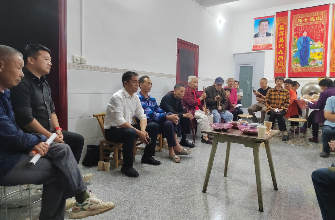 上塔市镇：屋场夜会话民生 治安巡逻护安宁