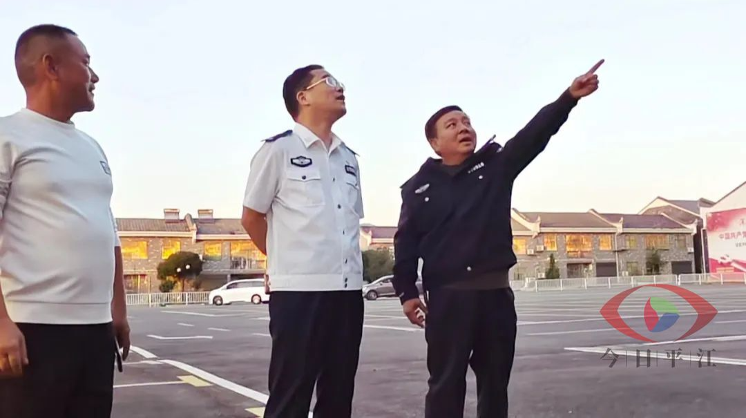 李劲松到盘石村调研乡村振兴工作