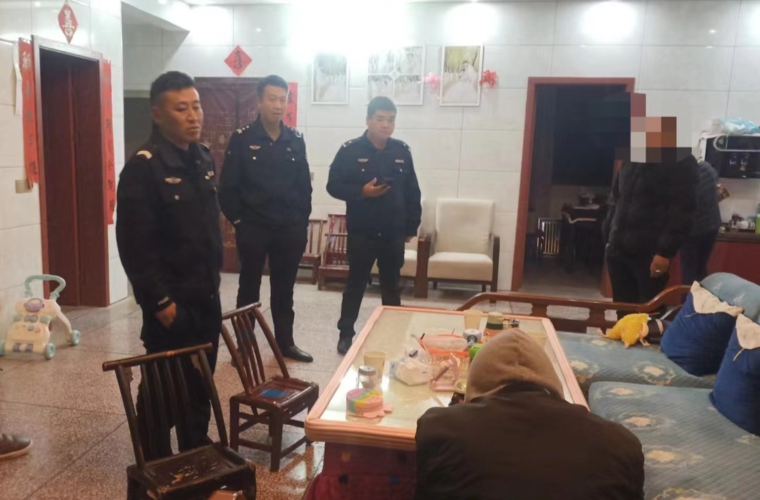 利剑护蕾：未成年人离家出走，余坪镇2小时内合力寻回！