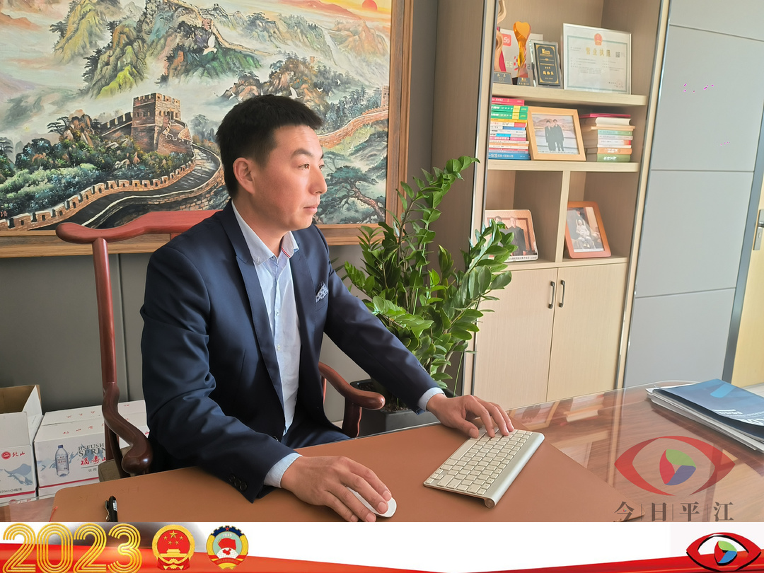 【政协委员风采】余焱坤：打造精品工程 热心公益事业