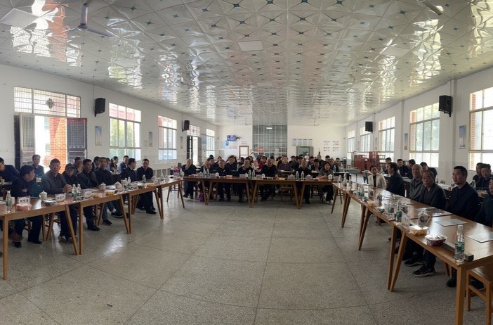 四十沧桑情依旧，桃李携手恩师情 | 板江中学举行82-85届毕业师生茶话会