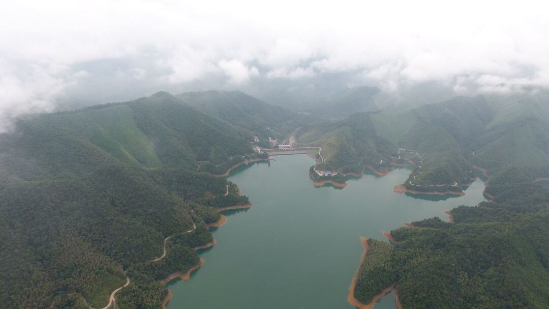 【打好重点民生保障仗】长寿镇清理水库垃圾，消除水库安全隐患