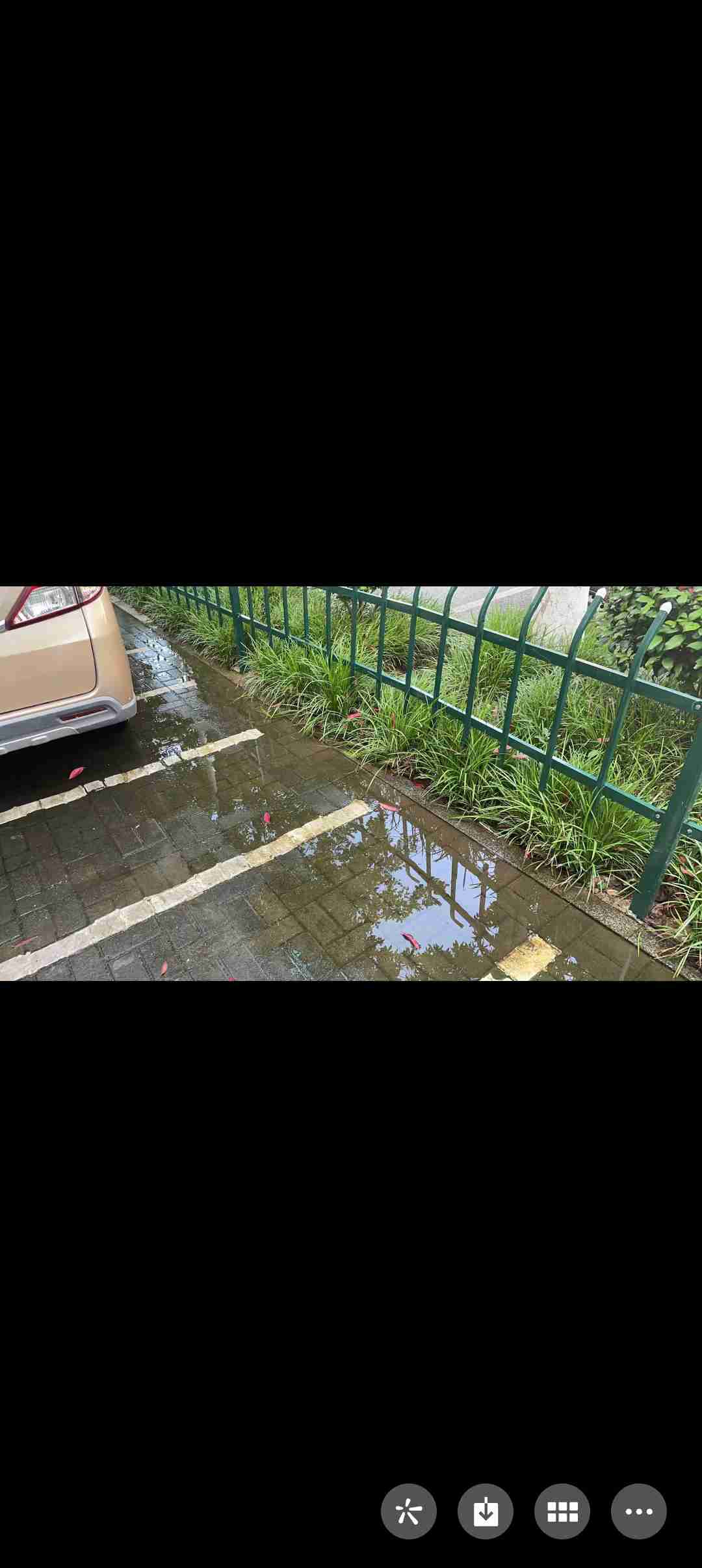 自来水管破裂