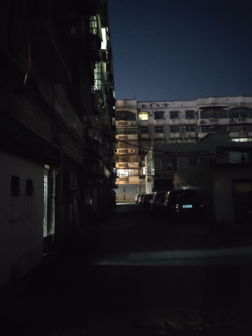 白龙庙前面路灯不亮