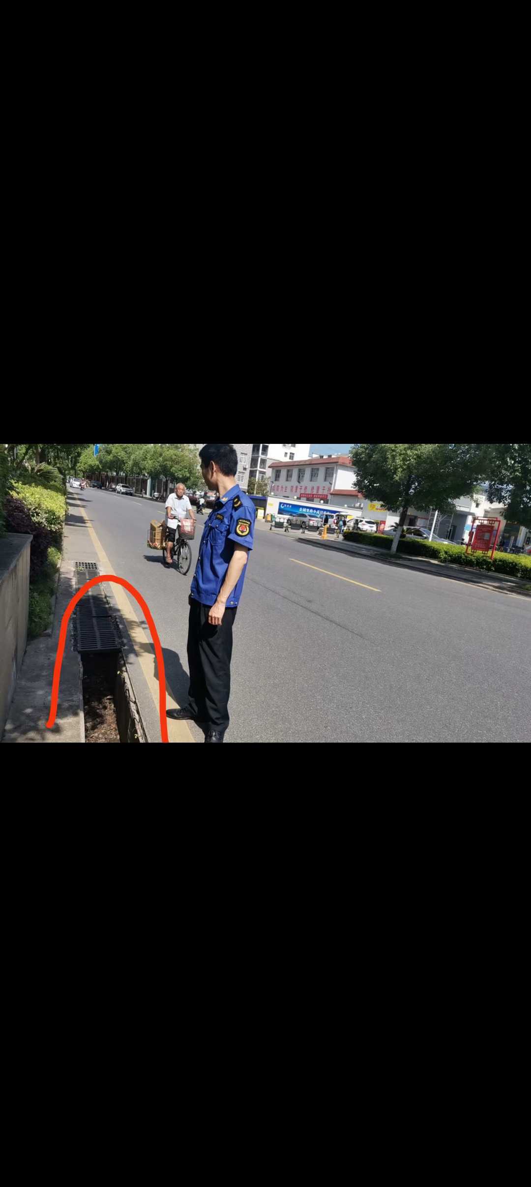 下水道井盖缺失