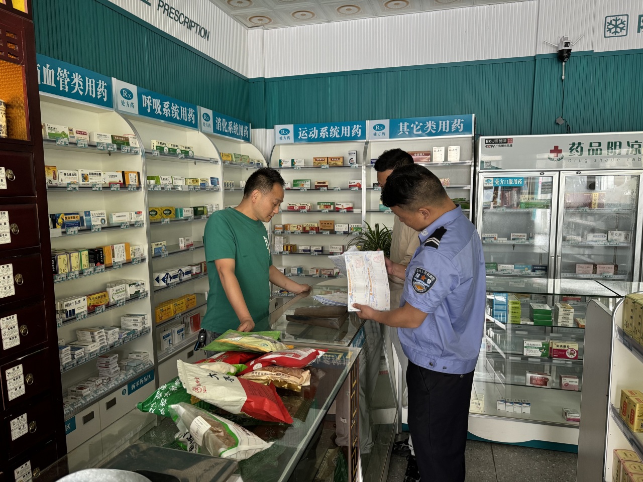 板江乡开展麻精药品专项检查