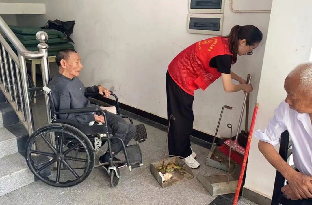 瓮江镇丨浓情端午节，爱在敬老院