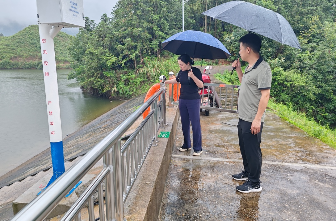 持续强降雨！！加义镇全力做好防汛工作