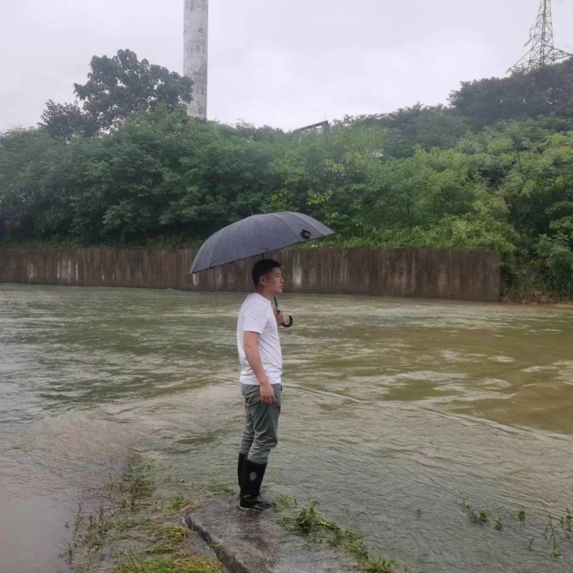 闻“汛”而动，全力以赴，为向家人民筑牢生命财产安全防线