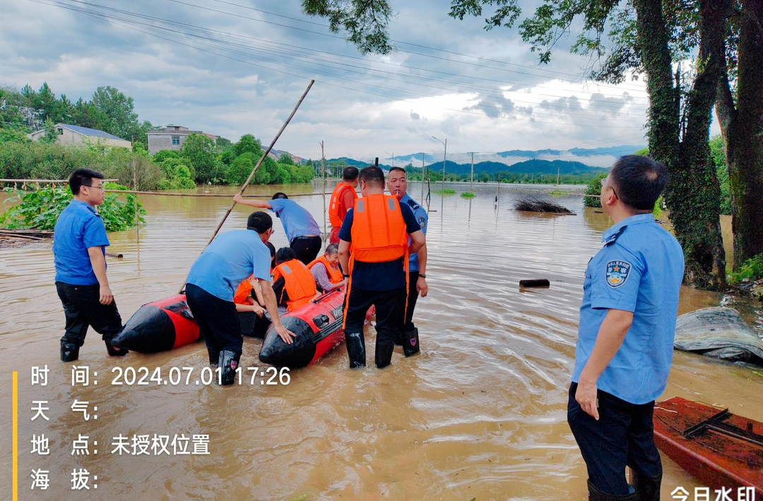 【加义镇防汛救灾一线Ⅰ】在洪水中书写党员忠诚与担当