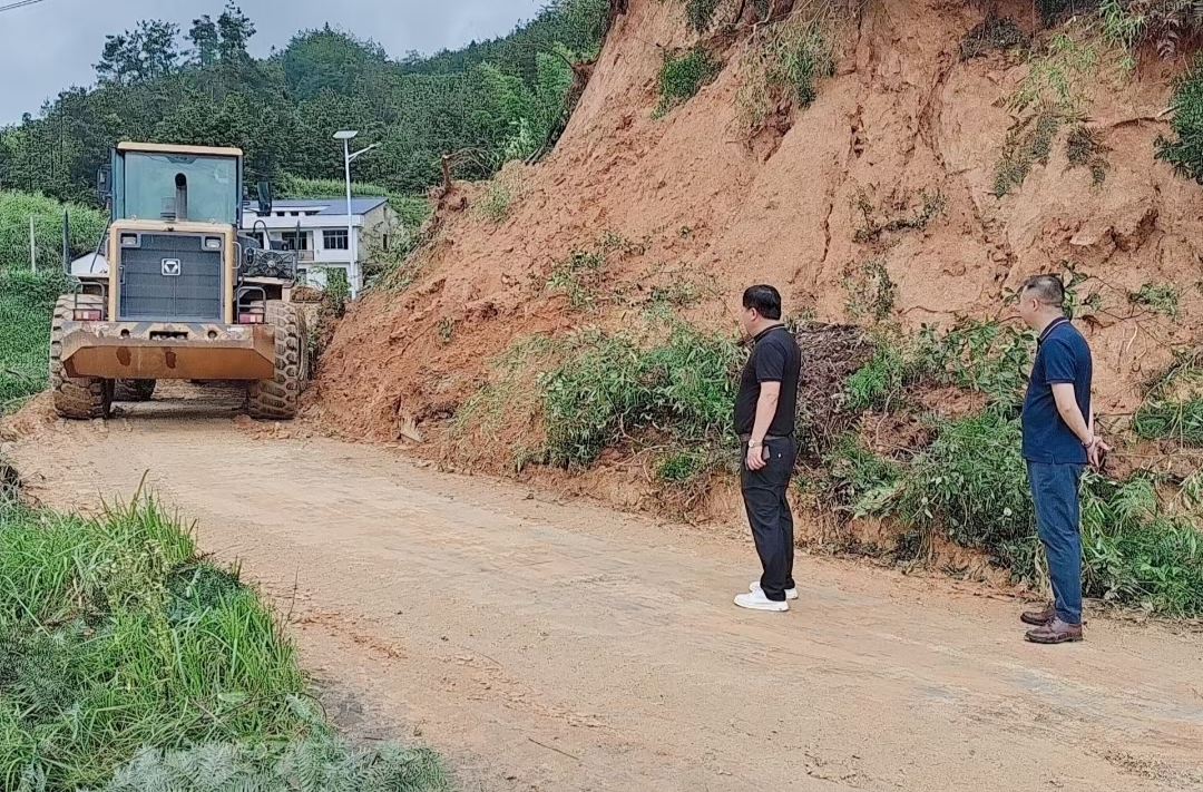 三墩大爱，暖心赈灾|守护共同家园，三墩商会助力灾后重建