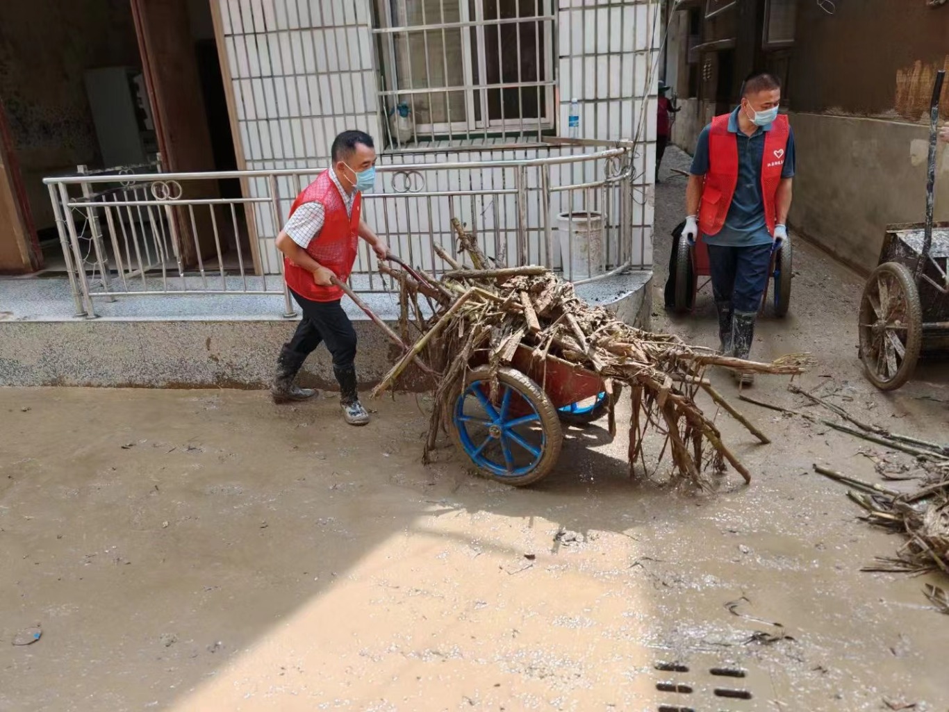 汉昌街道：合力攻坚!多条背街小巷“焕新颜”