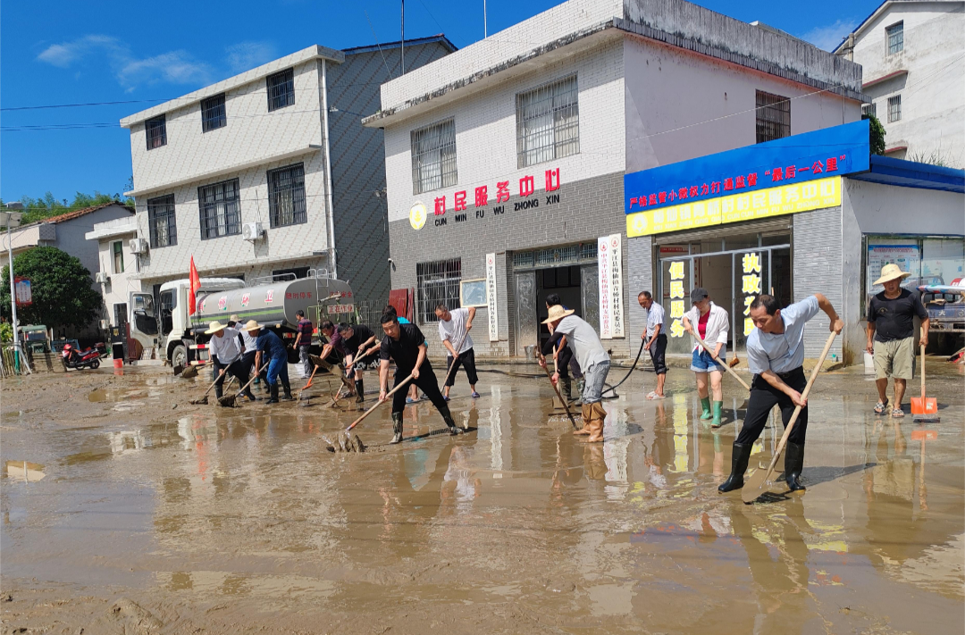 梅仙防汛一线风采展示③|支部牵头 党员带头 吹响灾后重建“集结号”