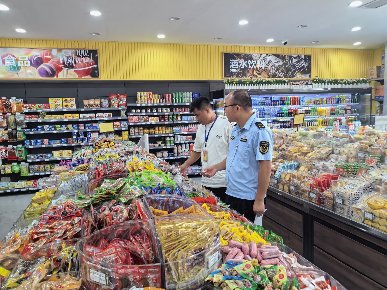 【奋进龙门 实干2024】开展食品安全检查 筑牢食品安全防线