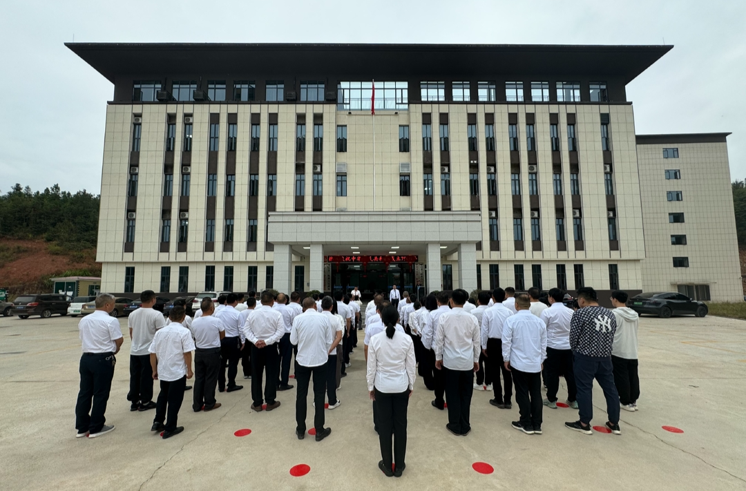 提振状态  实干奋进丨三阳乡举行升国旗仪式