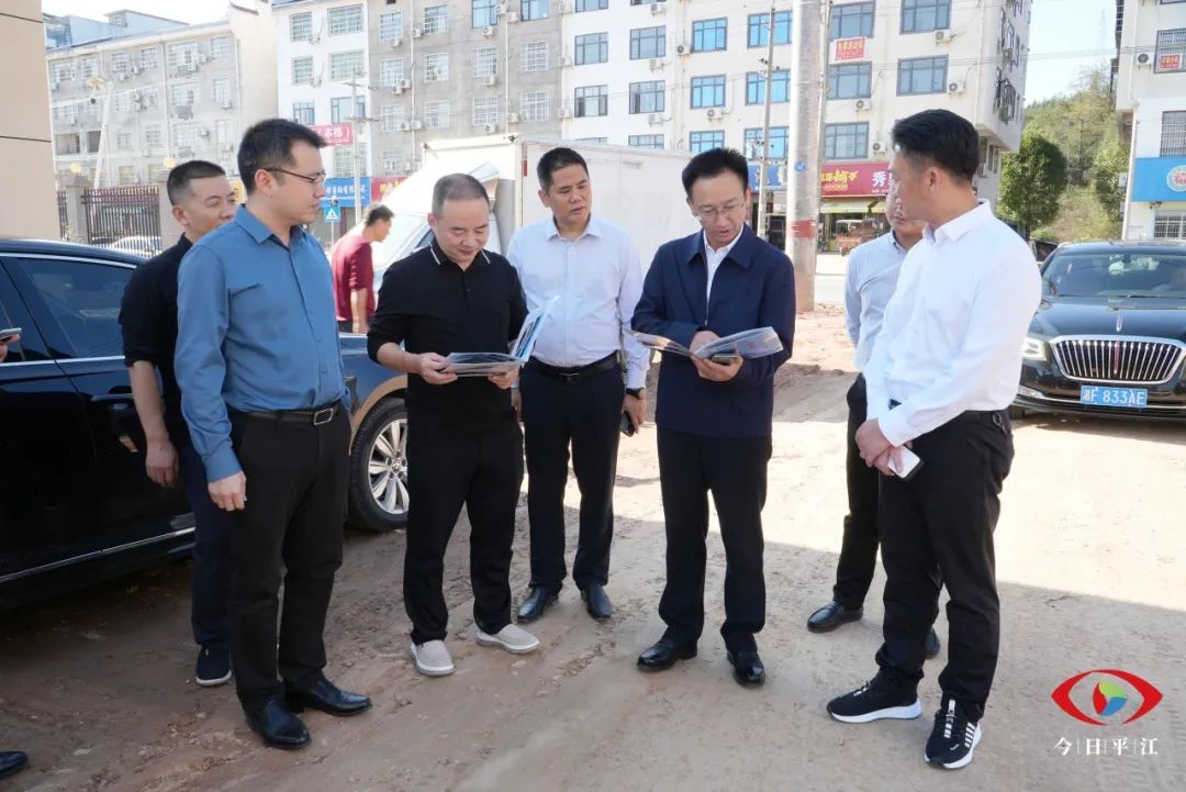 彭方建调研教育教学工作