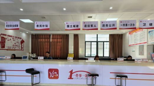 平江县童市镇：提升服务效能 全力打造群众满意的便民服务大厅