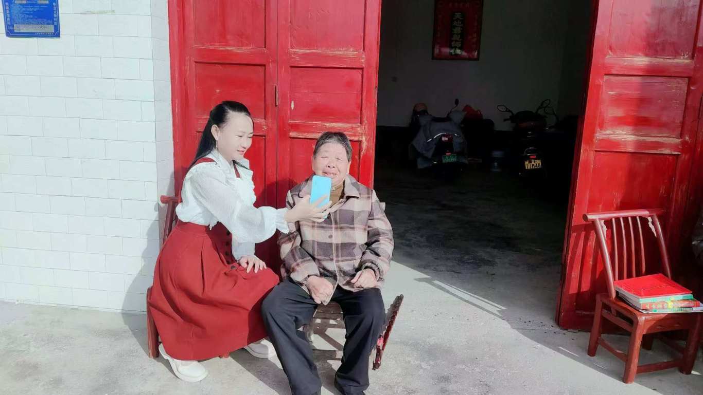 大洲乡：为民服务有温度 上门认证暖民心