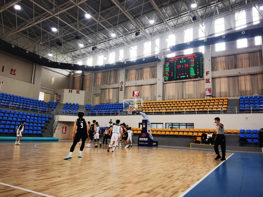 【2024年岳阳市中小学运动会】点“蓝”冬日激情 力“球”市运冠军——2024年岳阳市中小学生运动会篮球赛在平江举行