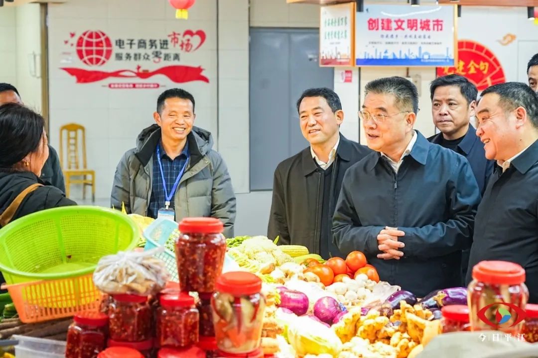 李勇督导安全生产、市场保供、交通保畅工作