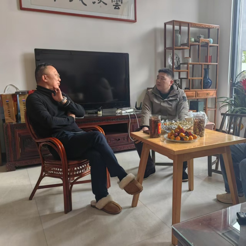 共话桑梓情，同谋发展路——向家镇领导班子新春走访乡贤，共谱招商引资新篇章
