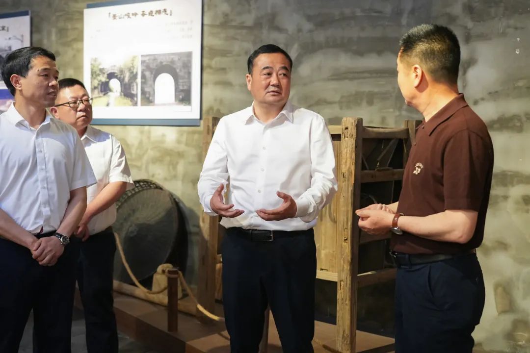 刘正仁赴三阳乡、福寿山镇、安定镇开展调研